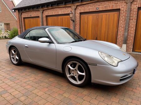 PORSCHE 911 3.6 996 Carrera 4 Cabriolet AWD 2dr