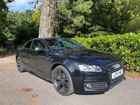 AUDI A5 3.2 FSI V6 Black Edition Tiptronic quattro Euro 5 2dr